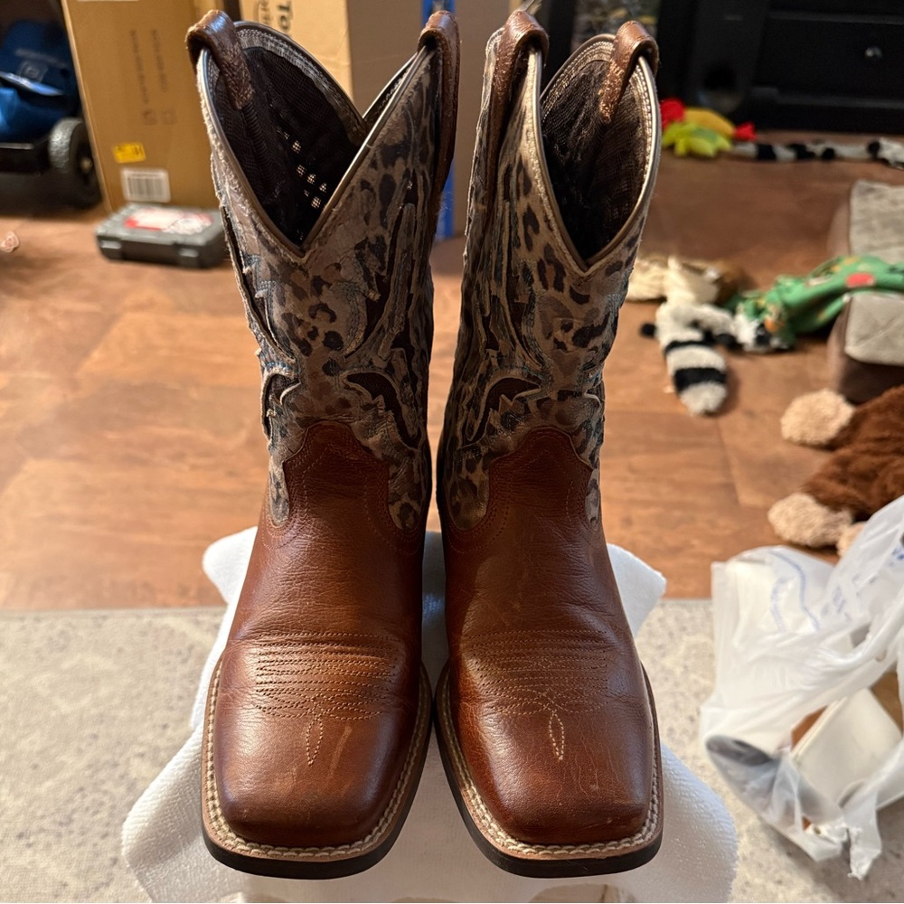 Ariat Big Girls Koel VentTEK Metallic
Leopard Brown Boots 10040258